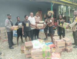 Kapolda Papua Tengah Bantu Keluarga Almarhum Jerren Wamang, Ajak Warga Jaga Perdamaian