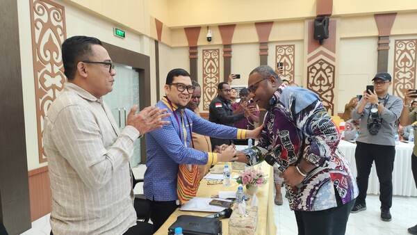 Titip Aspirasi Lewat Noken, LMA PBD Desak DPR RI Hentikan Pembangunan Tanpa Izin Adat 1 IMG 20260810 WA0082