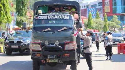 Bagi 300 Bendera Merah Putih, Polda Papua Ajak Warga Semarakkan HUT RI ke-81 14 IMG 20260813 WA0017