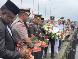 Pemkab Mimika Kenang Jasa Para Pahlawan, Gelar Tabur Bunga di Poumako