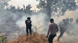 Polri Presisi Bergerak Cepat Padamkan Karhutla, Asap Tebal Kepung Nabire Barat 2 IMG 20260821 WA0032