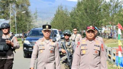 Berangkat ke Puncak, Kapolda Papua Tengah Pastikan Kamtibmas Pasca Pembakaran 19 Kapolda PT JR kunjungi Puncak Pasca Pembakaran