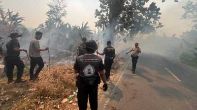 Karhutla Meluas di Nabire, Pemprov Papua Tengah Ajak Warga Kolaborasi Armada 15 Karhutla Nabire papua Tengah