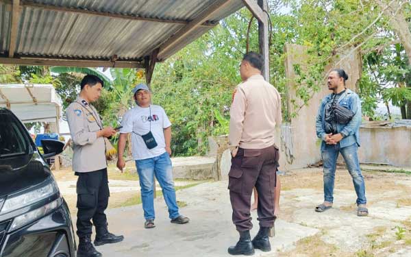 Polsek Sorong Barat Tindaklanjuti Laporan Kebakaran di Jalan Puncak Arfak 2 Kebakaran di Puncak Arfak2