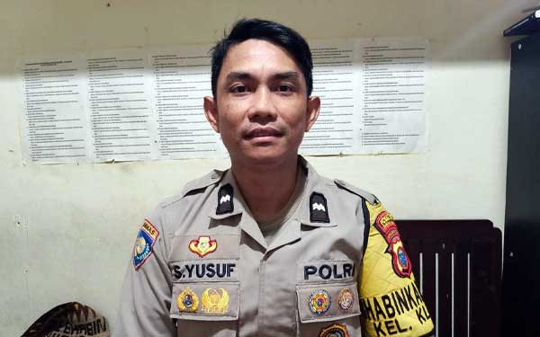 Polsek Sorong Barat Tindaklanjuti Laporan Kebakaran di Jalan Puncak Arfak 3 Kebakaran di Puncak Arfak3
