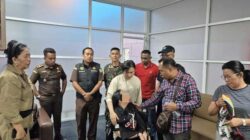 Kabur 2 Tahun, Tim TABUR Kejati Sulut-Kejari Mimika Amankan DPO Tipikor di Timika 2 Kejati Sulut Kejari Mimika Amankan DPO Tipikor di Timika