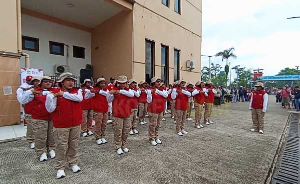 PUPR Mimika Terjunkan 2 Tim, Tampil Kreatif di Gerak Jalan Kreasi HUT ke 81 RI 2 Lomba Gerak Jalan Kreasi Putri Mimika HUT RI PUPR