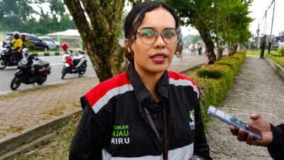 Kadistrik Merlyn: Pemerintah Harus Sediakan Tempat Sampah Sebelum Tegakkan Sanksi 25 Merlyn Temorubun4