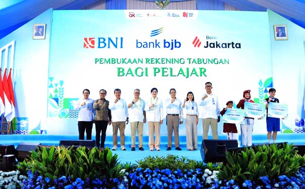 OJK Apresiasi Pemda hingga Individu