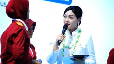 OJK Dorong Budaya Menabung Sejak Dini, Sekolah Rakyat Jadi Sasaran Strategis 14 OJK Pusat Ketua dialog dgn Siswa Sekolah Rakyat