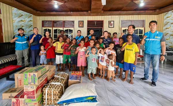 Wujud Peduli Sesama: PLN Salurkan Bantuan Sembako ke 2 Panti Asuhan di Sorong 3 PLN Bantu Sembako 2 Panti Asuhan di Sorong3
