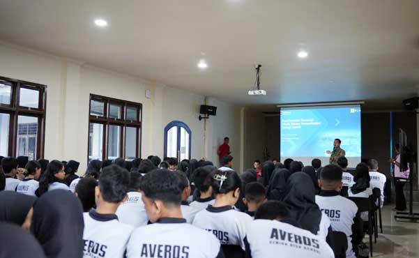 PLN Gelar Edukasi Kelistrikan, Sasar Pelajar SMA Averos Sorong 2 PLN Edukasi Listrik di SMA Averos Sorong2