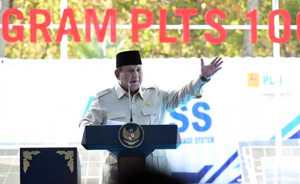 PLTS 100 GWp Diluncurkan, PLN Siap Dukung Akselerasi EBT Menuju Swasembada Energi 3 PLN Luncurkan PLTs 100 GWp2 3