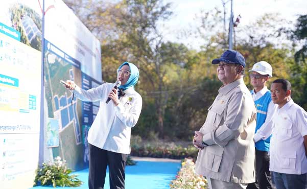 PLTS 100 GWp Diluncurkan, PLN Siap Dukung Akselerasi EBT Menuju Swasembada Energi 5 PLN Luncurkan PLTs 100 GWp2 5