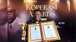 Keren ! Bupati dan Kadiskop Mimika Borong Penghargaan di Koperasi Award 2026 3 Pemkab Mimika 2 Penghargaan di Koperasi Award 2026