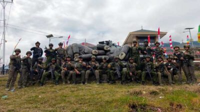 Satgas Kepolisian-TNI Perkuat Pengamanan di Intan Jaya Jelang HUT RI 26 Satgas Polri TNI Perkuat Keamana di Intan Jaya