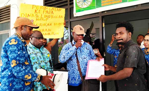 Konflik Investasi Sawit : Suku Moi Somasi Bupati Sorong, Tolak Keras PT PAM 1 Suku Moi Somasi Bupati Sorong