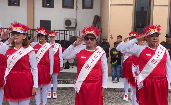 PKK Mimika Tampil Kreatif dan Pukau Warga di Gerak Jalan Kreasi HUT ke 81 RI 2 TP PKK Mimika Gerak Jalan Kreasi HUT RI 81 2 1