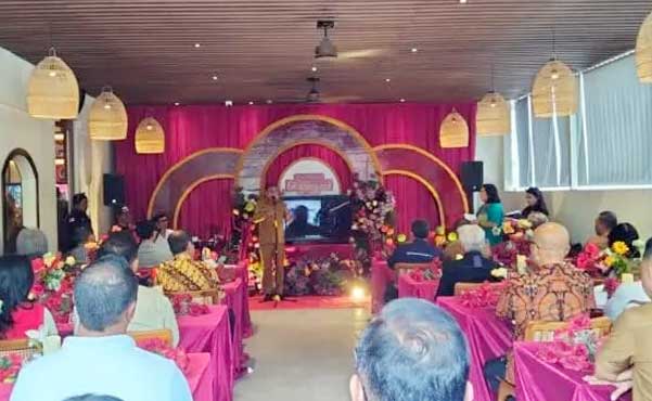 Dorong Investasi Sektor Kuliner, Wali Kota Ambon Beri Investor “Karpet Merah” 1 Walkot bw Karpet Merah investor