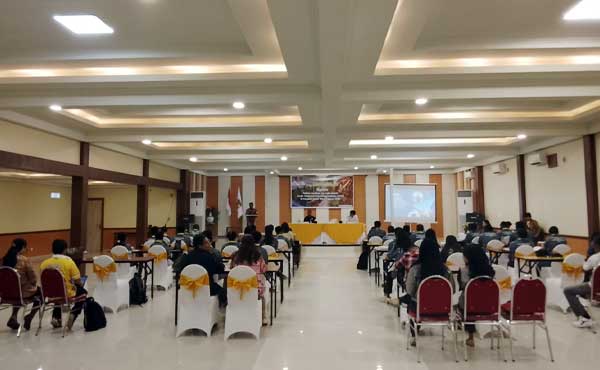 35 Pemandu Wisata Mimika Ikut Sertifikasi Tour Guide Berbasis SKKNI 2026 1 35 Pemandu Wisata Timika Ikut Sertifikasi Tour Guide