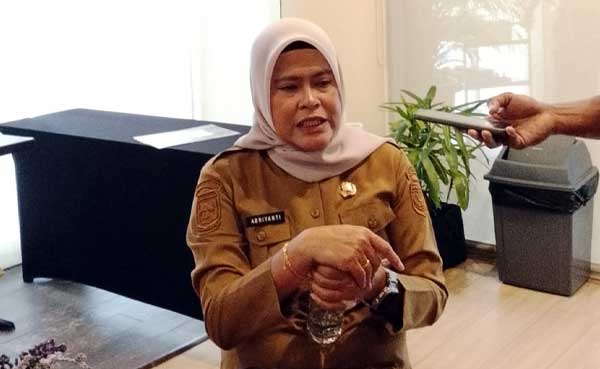 Abriyanti Nuhuyanan Kadis DPKPP Mimika2