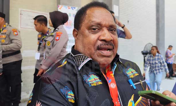 Gubernur-MRPBD Desak Presiden Soal Pengakuan Hak Tanah Adat: Jangan Sebatas Wacana 2 Alfons Kambu Ketua MRPBD Papeda Summti 2026