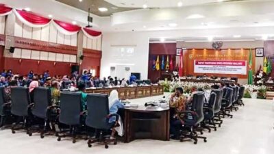 Paripurna Perubahan APBD 2026: Keterbatasan Fiskal Jadi Sorotan DPRD Maluku 15 DPRD Maluku Rapat Paripurna Perubahan APBD 2026