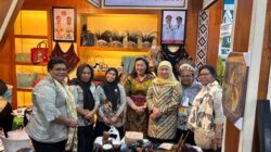 Kerajinan Mimika Curi Perhatian di Expo MTQ XXXI, Ada Cerita Budayanya 2 Dekranasda Mimika Stand Expo MTQ 2026