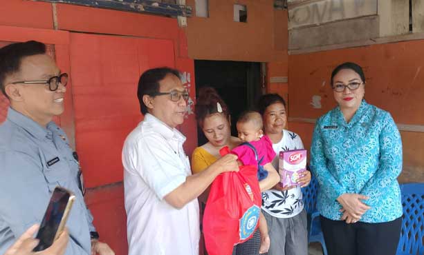 Lisa Wattimena dan BKKBN Bergerak, 8 Anak Berisiko Stunting Dapat Bantuan. 1 Deputi Kemendukbangga BKKBN Apresiasi Ambon Cegah Stunting