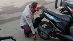 2 Dishub Ambon Tertibkan Motor di Terminal A2 Mardika