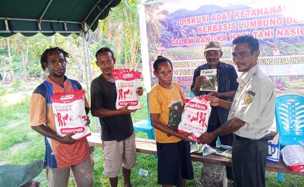 Gelar Diskusi Adat Bahas Ketahanan Pangan, Ini Harapan Bonifasius Muenda 8 Diskusi Adat Bahas Ketahanan Pangan di Keerom