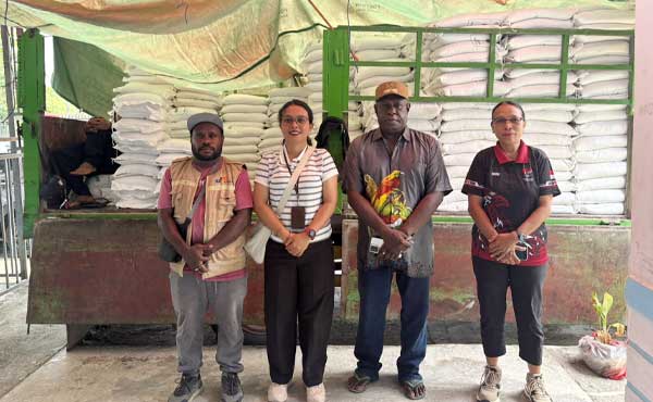 309 Ton Beras Mulai Disalurkan ke KPM, Kadistrik Mimika Baru Ingatkan Ini 1 Distrik Mimika Baru 309 Ton Beras