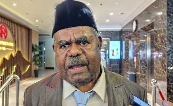 Gubernur Elkam Tegaskan Tidak Tolak Kehadiran Negara dan TNI di PBD