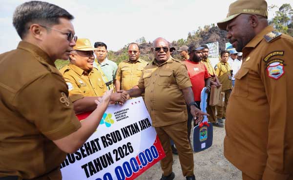 Kunker ketiga ke Intan Jaya: Gubernur Meki Fokus Pendidikan hingga Ekonomi Warga 4 Gub PT Kunker Ketiga ke INTAN JAYA3