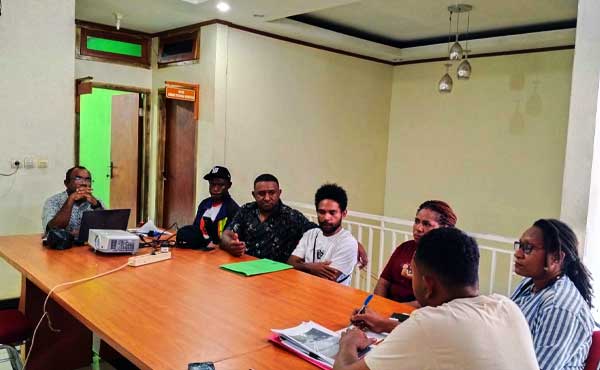 Gustaf Kawer Kasus Lakalantas Wanimbo di Ringroad Jayapura