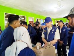 Sambangi Prafi, Mentrans Minta Tim Ekspedisi Patriot Unair Berdayakan Masyarakat Lokal