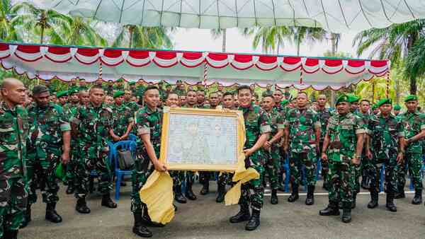 Pangdam Pattimura: Prajurit Kabaresi Wajib Bersyukur, Berprestasi dan Jaga Kehormatan 8 IMG 20260929 WA0061