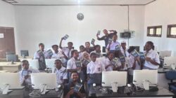 Tim Ekspedisi Patriot IPB Ajak Siswa SMAN Plus Urumb Ubah Potensi Lokal Jadi Konten Digital