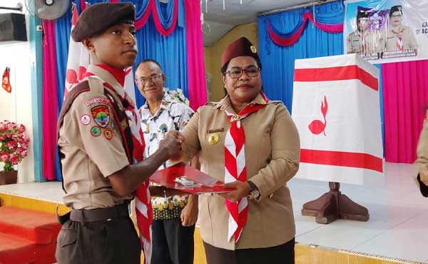 Jemima Lobat Penghargaan Peserta Jamnas XII
