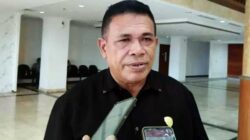 Serukan Damai di Taniwel: Rutasouw Ingatkan Masyarakat Bijak Gunakan Medsos 3 Julius M. Rutasouw DPRD Maluku2