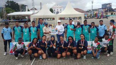 Semarak HUT ke 451, Tim DLHP dan SKB Ambon Pendidikan Raih Juara Bola Jalan 14 Lisa Wattimena Lomba Bola Jalan
