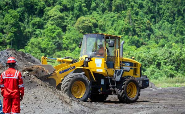 PLN-EAB Rajut Kehidupan Laut Jayapura: Ubah Abu FABA Jadi Rumah Biota 3 PLN EAB Ubah FABA Jadi Rumah Biota Laut3