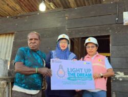 Program LUTD PLN Lanjut Hadirkan Terang bagi 50 Keluarga Prasejahtera di Tanah Papua