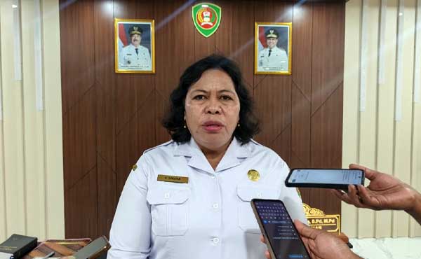 Dorong Guru Kuasai AI-Koding, Kadisdikbud Maluku: 3T Jadi Perhatian 1 Sarlota Singerin Kadis Dikbud Maluku