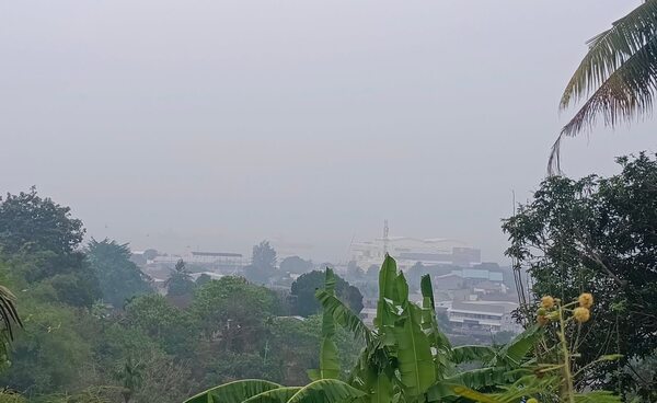 Udara PBD Tak Sehat, Kepala Suku IMEKKO Desak Satgas Karhutla Bertindak Cepat 8 IMG 20261012 WA00342