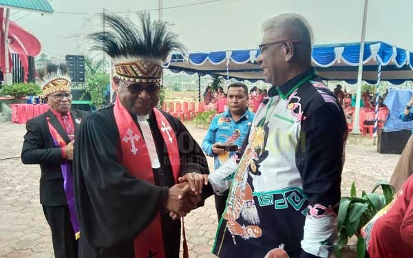 Bupati Rettob Ajak Umat GKI Sukseskan Konferensi Kota Toleransi di Mimika
