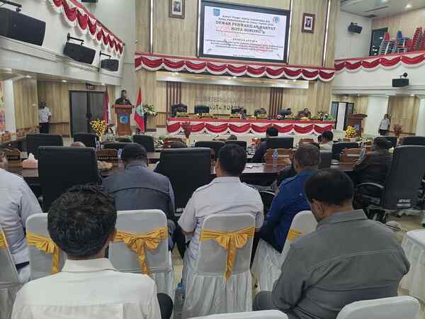 Suasana Rapat Paripurna XIII Masa Persidangan III DPRK Kota Sorong/Foto: Suzan