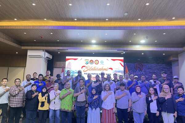 Polda PBD Ajak Insan Pers Perkuat Sinergi Informasi di Era Digital 8 IMG 20261003 215126