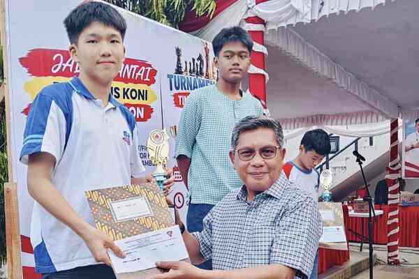 Enam Pelajar Ambon Naik Podium, Empat Menuju Kejurnas Catur 10 IMG 20261015 202624 1