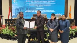DPRP Tetapkan 8 PERDASI dan PERDASUS Provinsi Papua Barat Daya Tingkat I